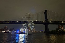 Żaglowiec uderzył w słynny most w Nowym Jorku. Dwie osoby zginęły, wielu rannych