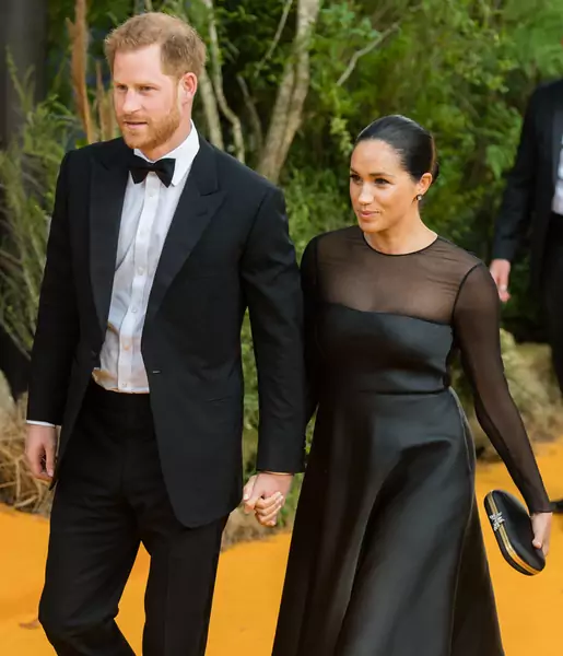 Meghan Markle i książę Harry na premierze filmu &quot;Król Lew&quot; / Foto Samir Hussein / GettyImages 