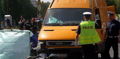 Dwaj motocykliści zginęli, uderzając w busa