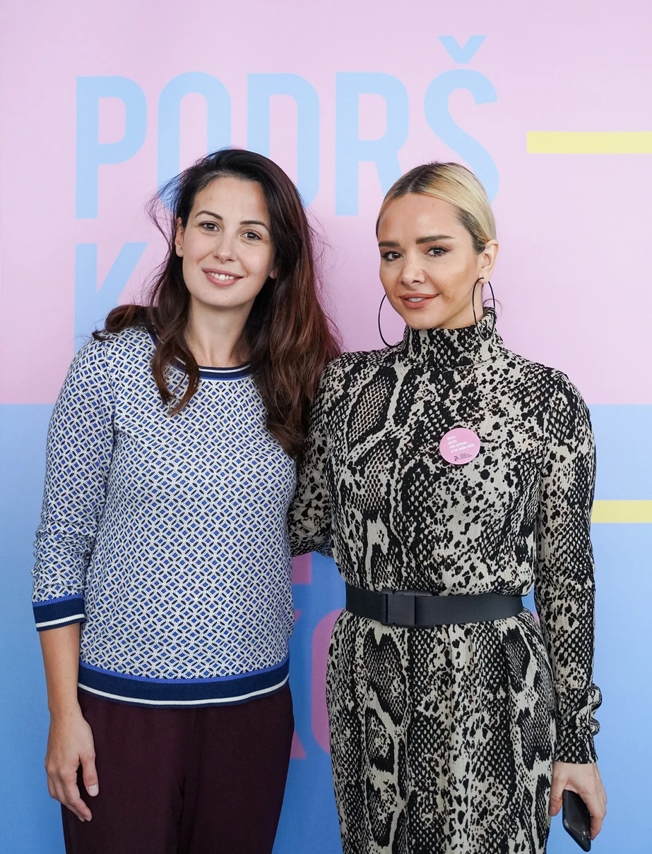 Glumica Borka Tomović i pevačica Ana Štajdohar