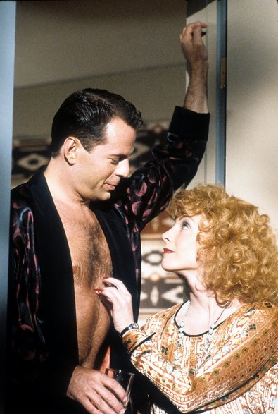 Bruce Willis i Patricia Hodge na planie filmu "Sunset" w 1988 r.