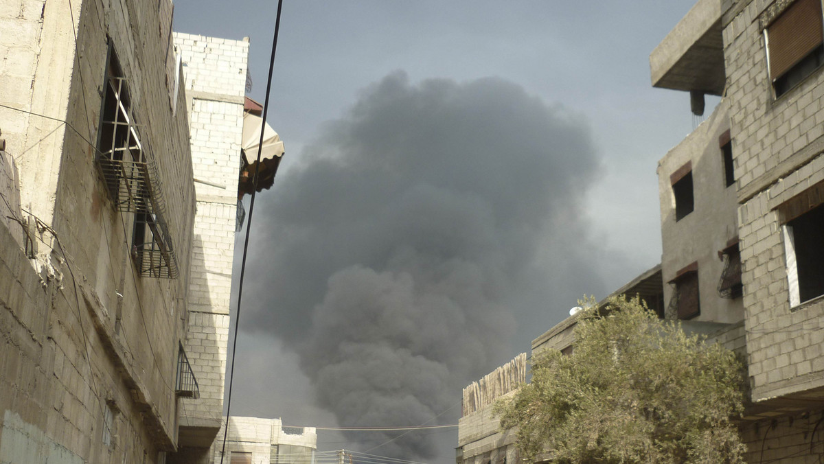 Co najmniej 16 osób zginęło, a blisko 25 zostało rannych wskutek wybuchu samochodu pułapki w mieście Katana, położonym na południowy zachód od stolicy Syrii, Damaszku - podała syryjska agencja Sana. Ponad połowa zabitych to kobiety i dzieci.