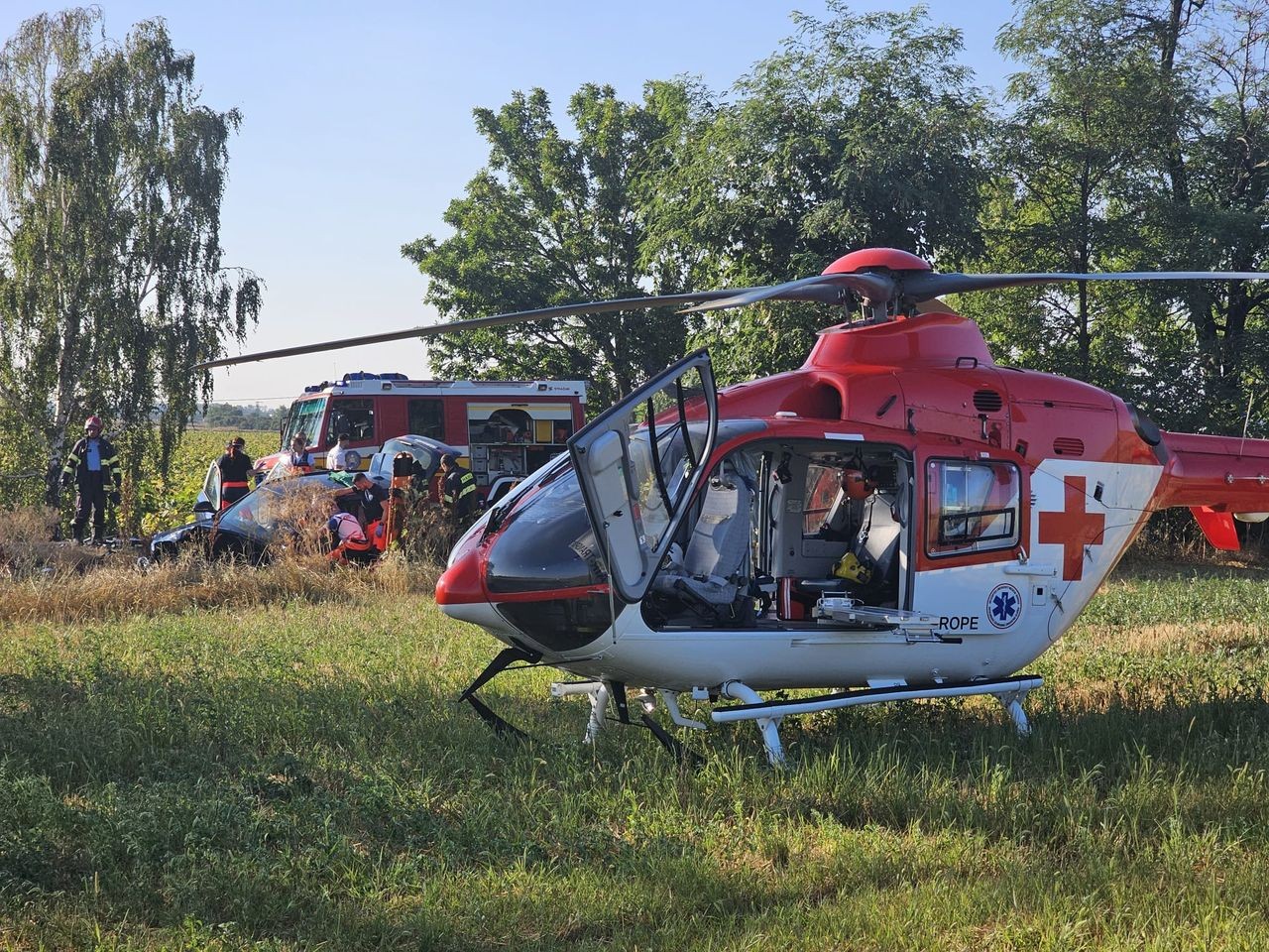 Hromadná nehoda za obcou Blatné.
