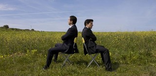 Przepaść, która jest w społeczeństwie, wyklucza relacje między młodą lewicą a liberalizmem [FELIETON]