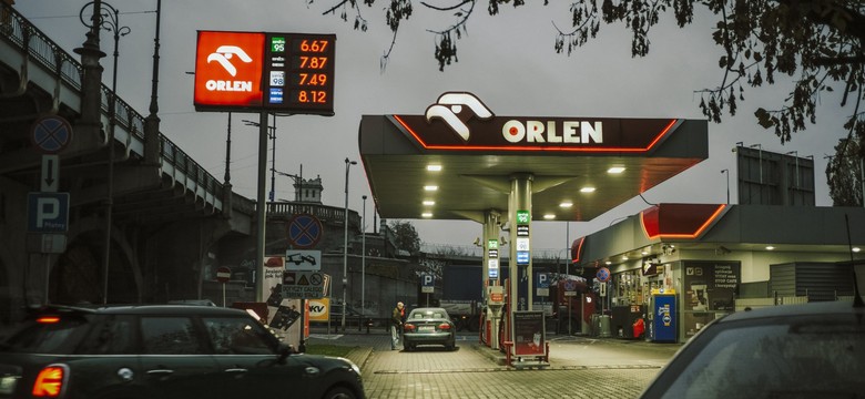 PKN Orlen podpisał z węgierskim MOL umowę sprzedaży 100 proc. udziałów w Lotos Paliwa