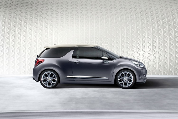 Wtedy też zdradzili, że trzy kolejne samochody Citroena będą nazwane DS3, DS4 i DS5