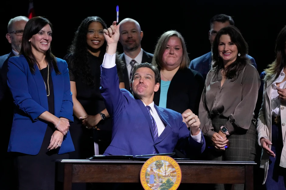 Desantis nakon potpisivanja više zakona u Lajthaous Pointu, Florida, 16. maja