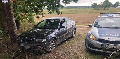 Mimo zakazu prowadzenia po pijaku wsiadł z rodziną do BMW i uciekał przed policją