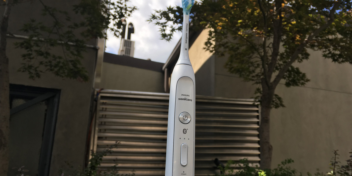 The Philips Sonicare FlexCare Platnium Connected smart toothbrush.