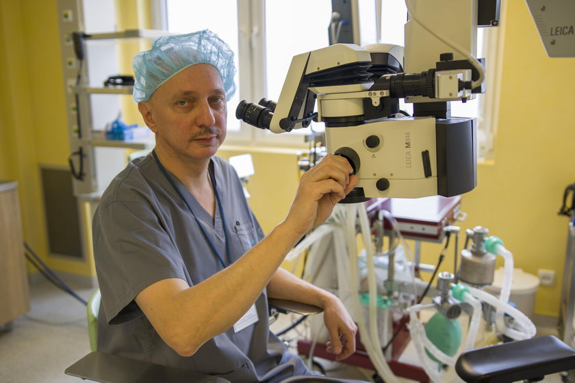 Dr Witold Kokot jest ordynatorem oddziału okulistycznego w Szpitalu św. Wojciecha w Gdańsku