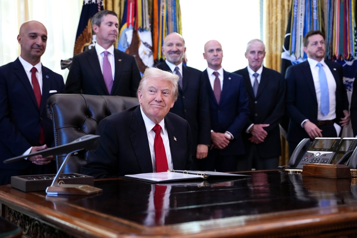 Zyski z wenezuelskiej ropy administracja Trumpa wysyła do... banku na Bliskim Wschodzie