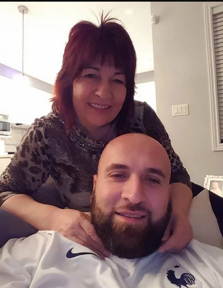 Dario sa majkom Milom