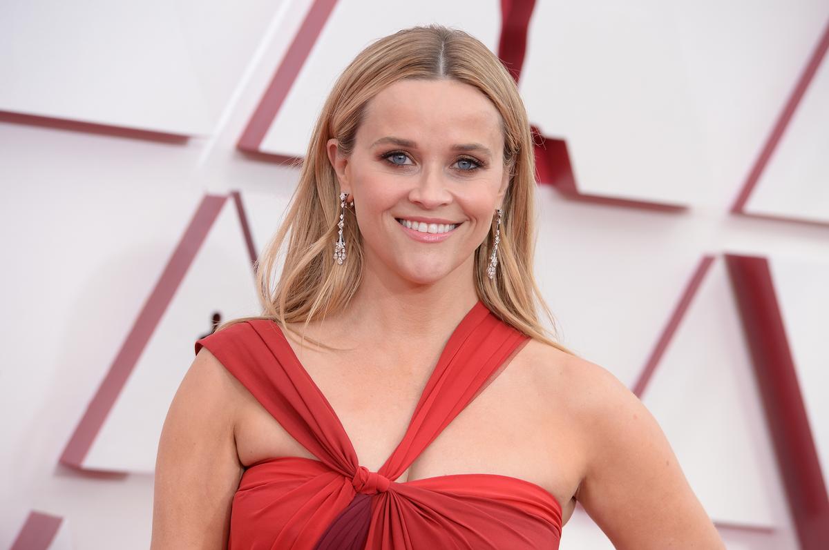 „Csak éld túl" - Reese Witherspoon kendőzetlenül mesélt az anyaságról