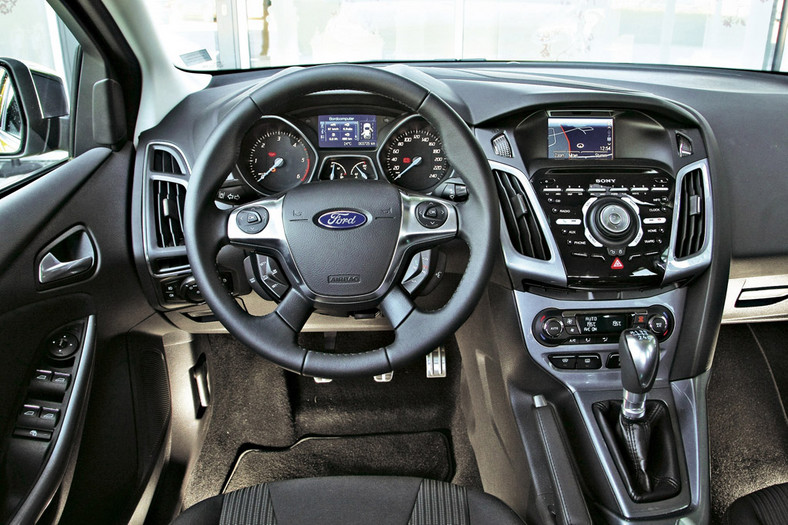 Hyundai i30 kontra Ford Focus kto produkuje lepsze kombi