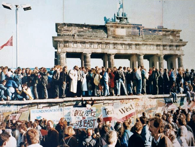 Upadek muru berlińskiego w 1989 r.