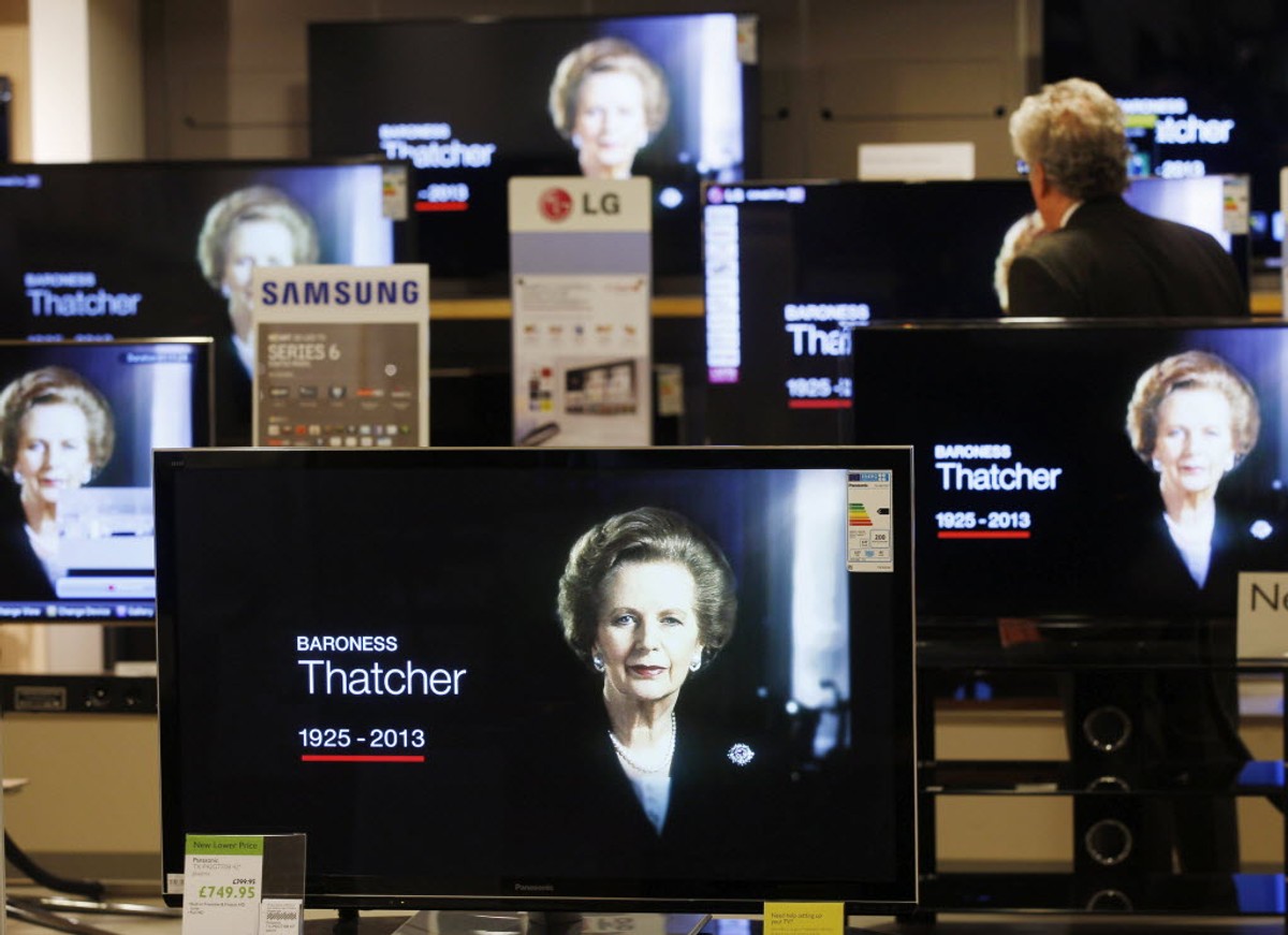 Margaret Thatcher (1925-2013). Wnętrze jednego z londyńskich sklepów w dniu jej śmierci, 8 kwietnia 2013 r.