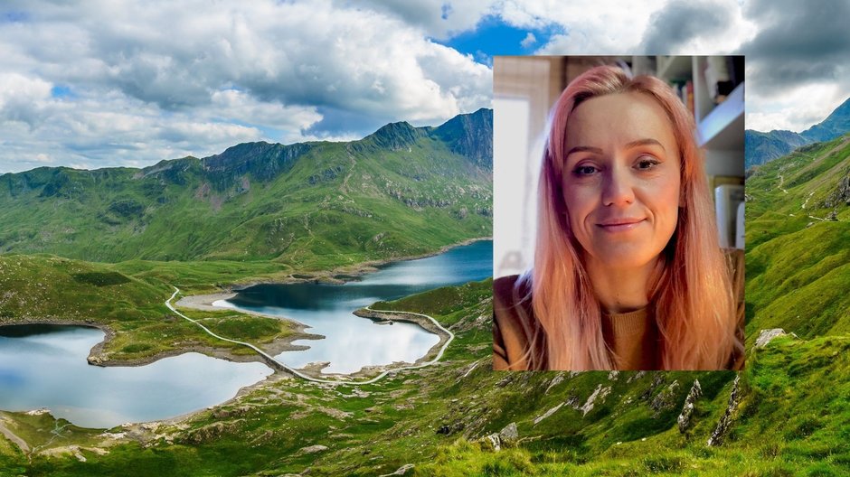 Monika Evans na tle panoramy walijskiego Parku Narodowego Snowdonia