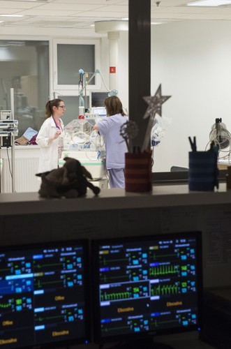 DZIEŃ WCZEŚNIAKA. Mali wojownicy w szpitalu Jósa András w mieście Nyíregyháza na Węgrzech