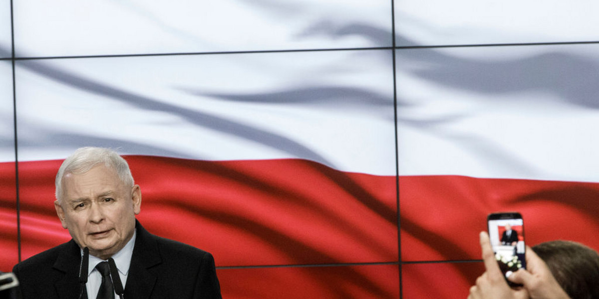 Jarosław Kaczyński od 2003 r. jest prezesem Prawa i Sprawiedliwości (PiS). Polityk ma dziś 71 lat. 