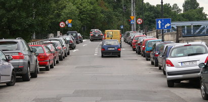 Będzie mniej miejsc parkingowych