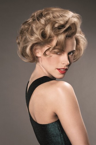 Fryzura w stylu lat 50.