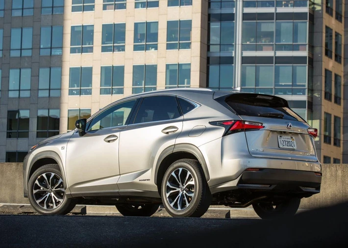 Lexus NX 300h