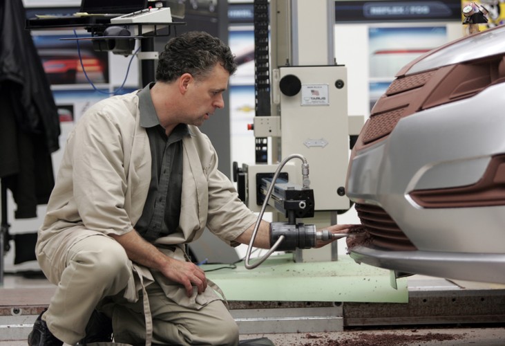 Rewolucyjny volt będzie sprzedawany także w Europie pod znaczkiem Opla. Data? Prawdopodobnie pod koniec 2011 roku