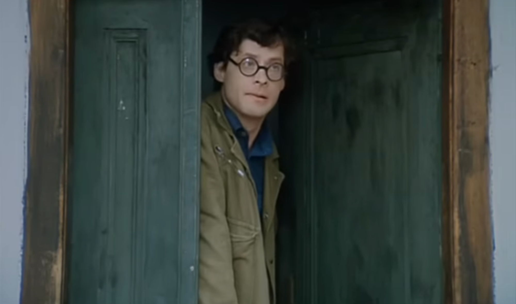 Český herec Jan Hartl vo filme Vesničko má středisková.
