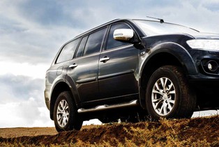 SUV-y i inne duże auta to już ponad połowa samochodów w USA [NOWE DANE]