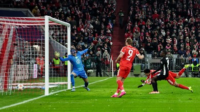 Koszmarny dzień bramkarza reprezentacji Polski. Grabara puścił osiem goli w meczu z Bayernem