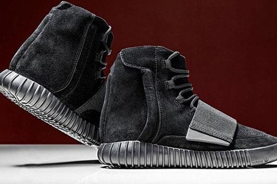 YEEZY Boost 750 „Triple Black”