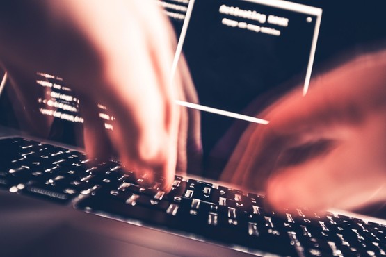 Hakerzy podszyli się pod popularną usługę Google. Wśród ofiar są Polacy