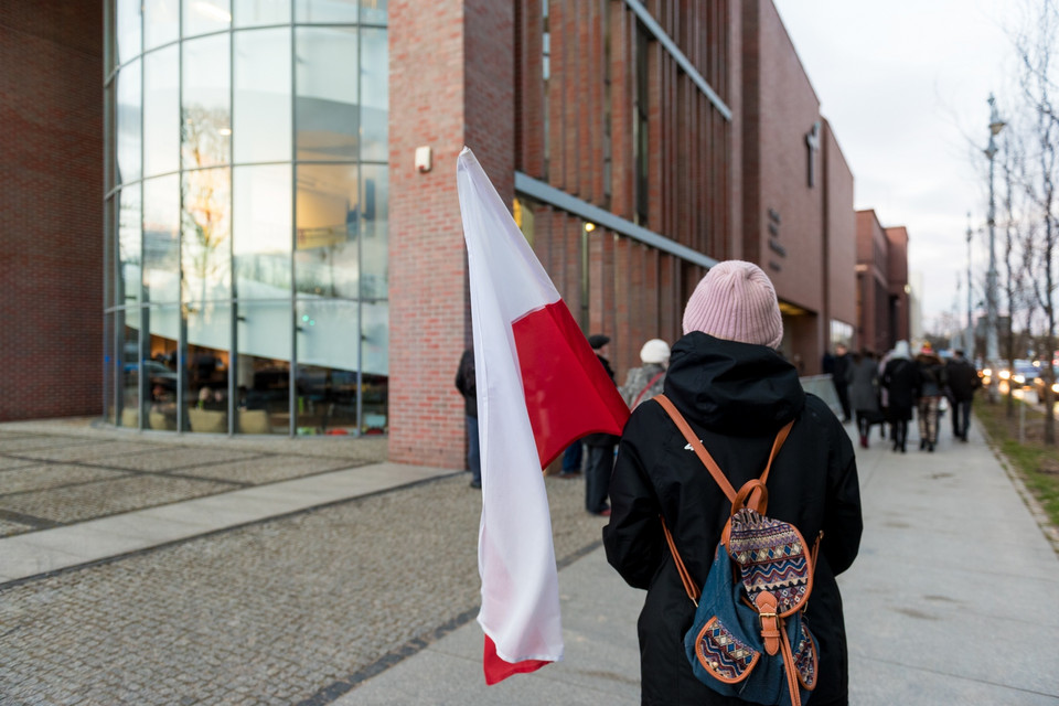  Protest przeciwko wystawie Mariny Abramović w Toruniu