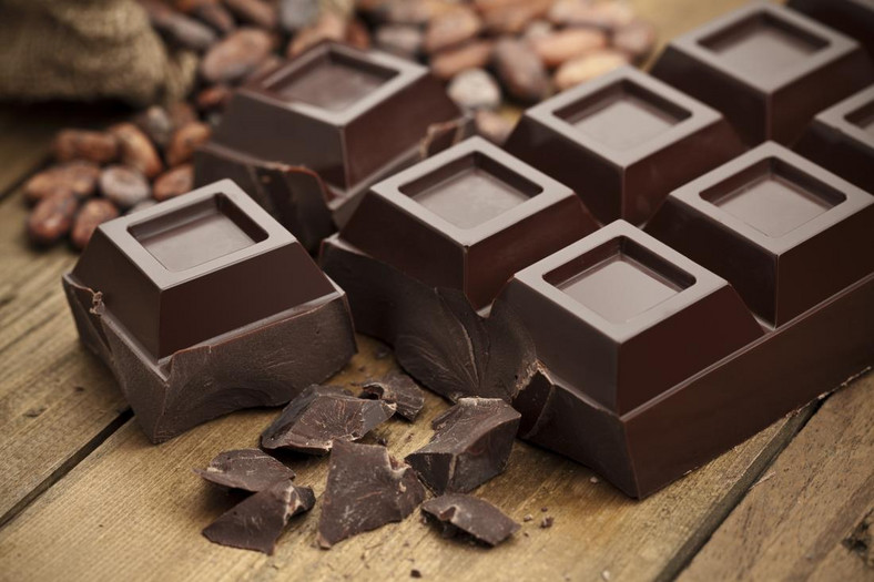 Dark chocolate provides lots of benefits to the health [Medical News Today]