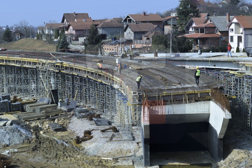 Radovi na petlji Avala