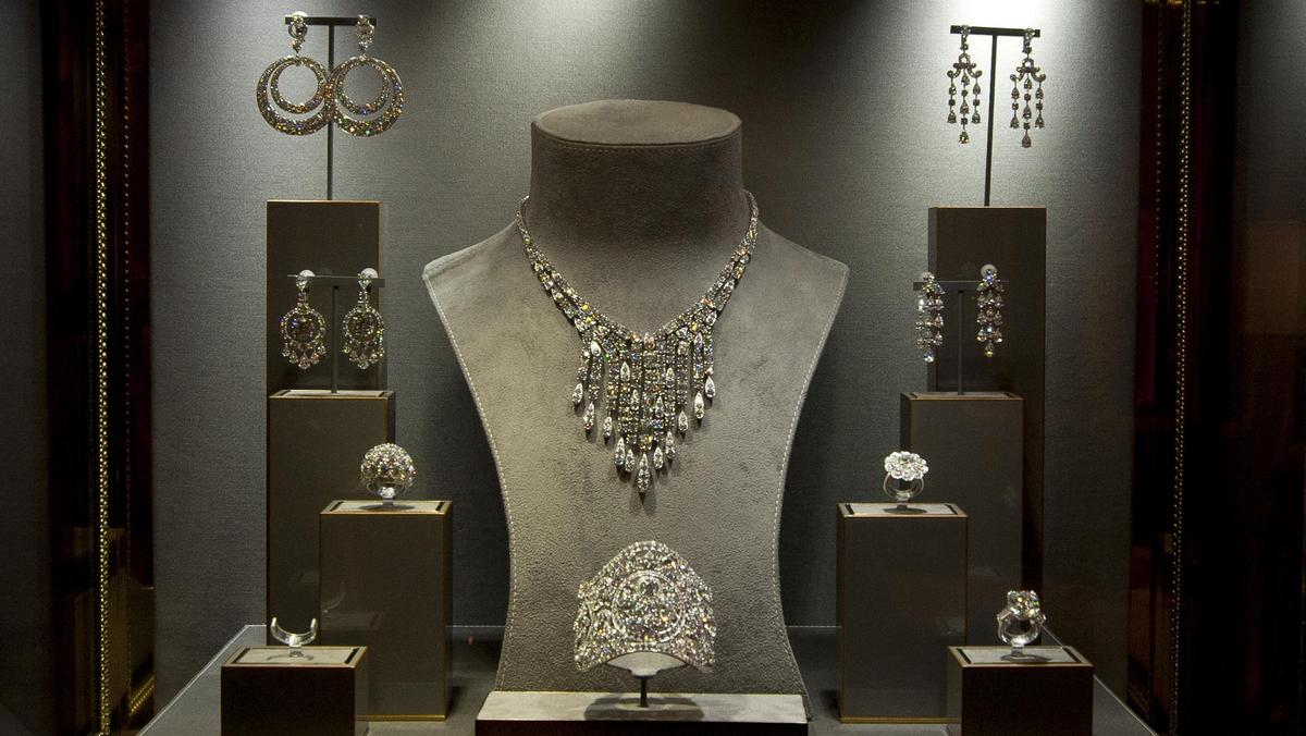 diamenty biżuteria kosztowności 