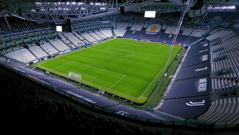 Allianz stadium w Turynie. Swoje spotkania rozgrywa na nim Juventus F.C.