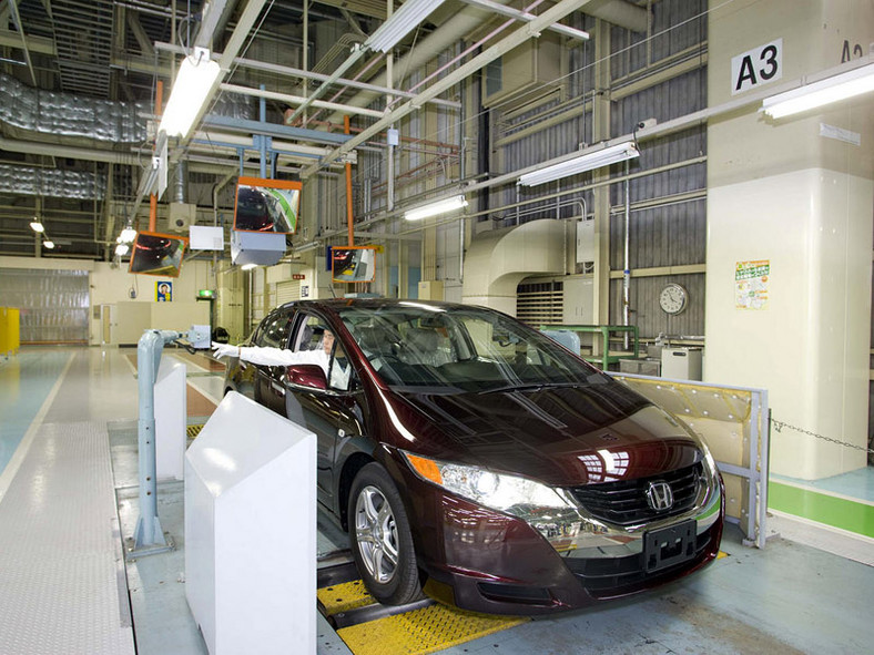 Honda: rozpoczęcie produkcji FCX Clarity napędzanej ogniwami paliwowymi
