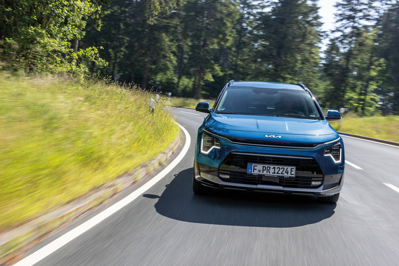 Kia Niro w wersji PHEV zużywa w cyklu mieszanym od 0,9 do 1,1 l/100 km.