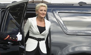 Czy pierwsza dama powinna otrzymywać wynagrodzenie? 49 proc. Polaków uważa, że nie