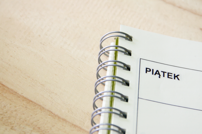 Ten piątek będzie dniem wolnym od pracy – czy trzeba anulować wnioski urlopowe?