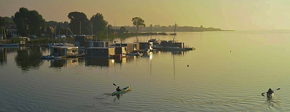 HT Houseboats