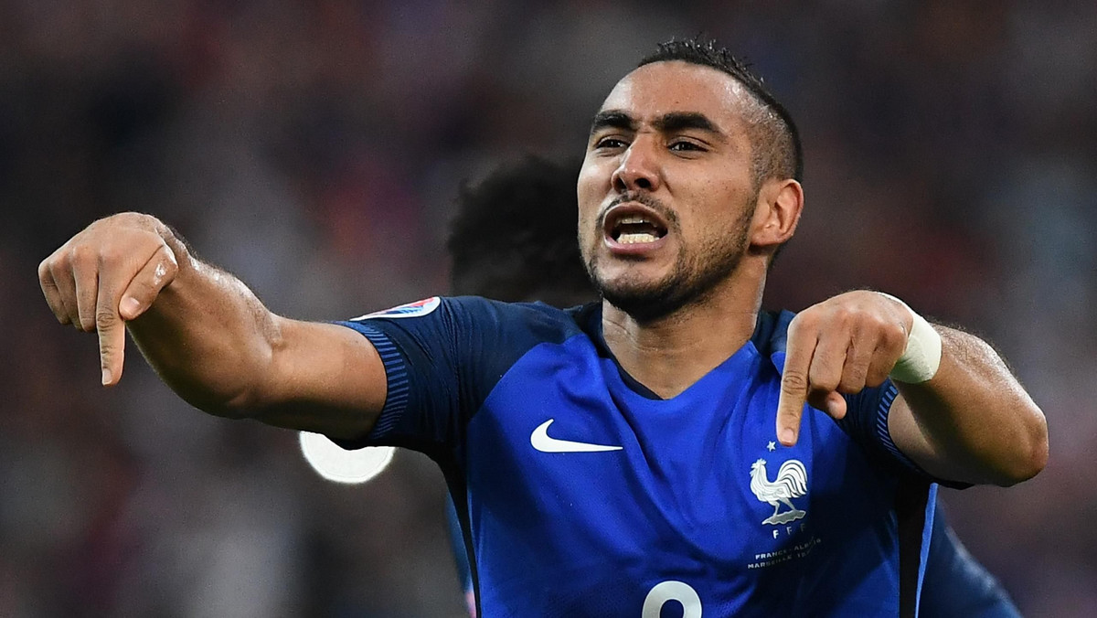 Dimitri Payet jest szczęśliwy w West Ham United i nie oczekuje transferu do innego klubu - poinformował w piątek agent francuskiego pomocnika Jacques-Olivier Auguste.