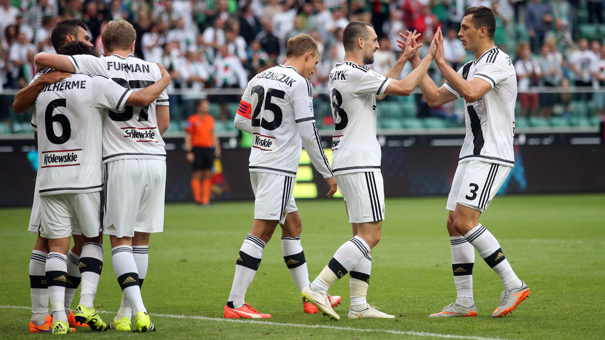 Legia Warszawa rozpocznie fazę grupową Ligi Mistrzów meczem na własnym stadionie z Borussią Dortmund 14 września, a zakończy także u siebie starciem ze Sportingiem CP 7 grudnia.