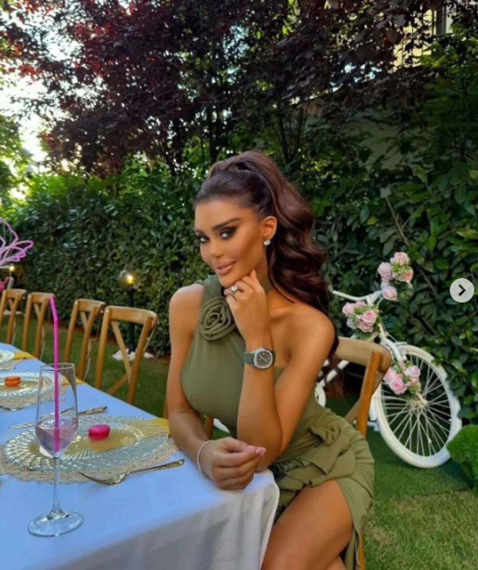 Luks život Ane Korać