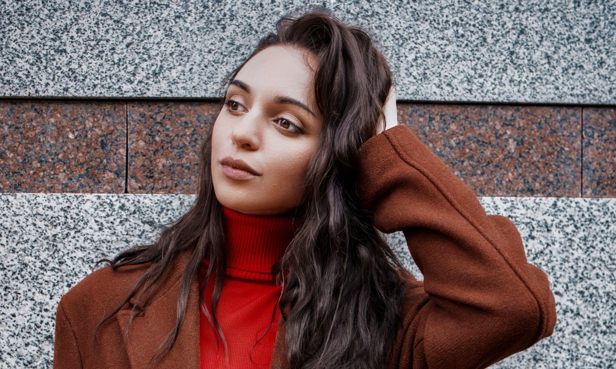 Niezbędny element garderoby w tym sezonie. Elegancki i wyrazisty