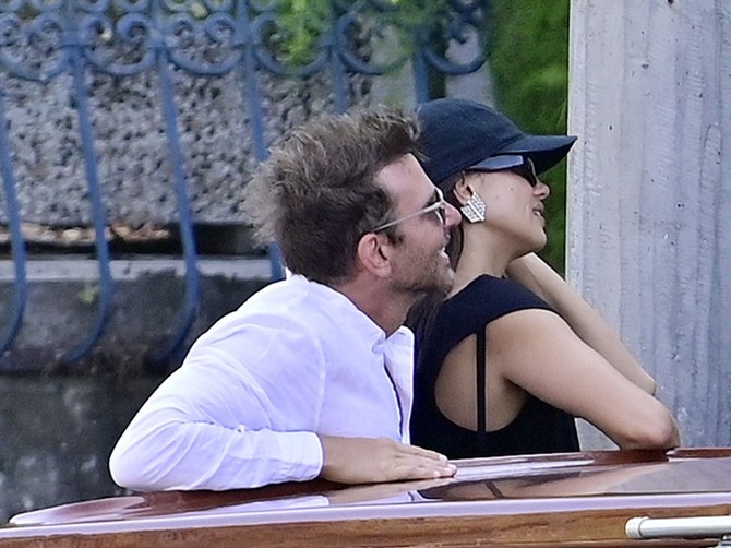 Irina Šajk i Bredli Kuper zajedno uživaju u odmoru