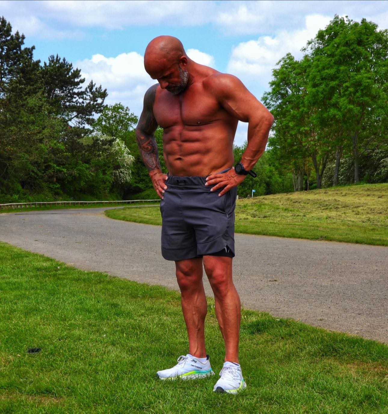 Lee Freeman povedal, že kŕče začali po tom, čo odviezol syna.