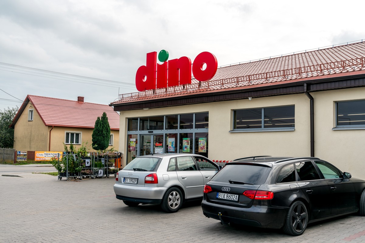 Dino kontra pracownicy. Spór wchodzi na kolejny etap