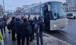 Reporter "Faktu" pojechał na protest "w obronie TVP". Co zobaczył w autobusie?